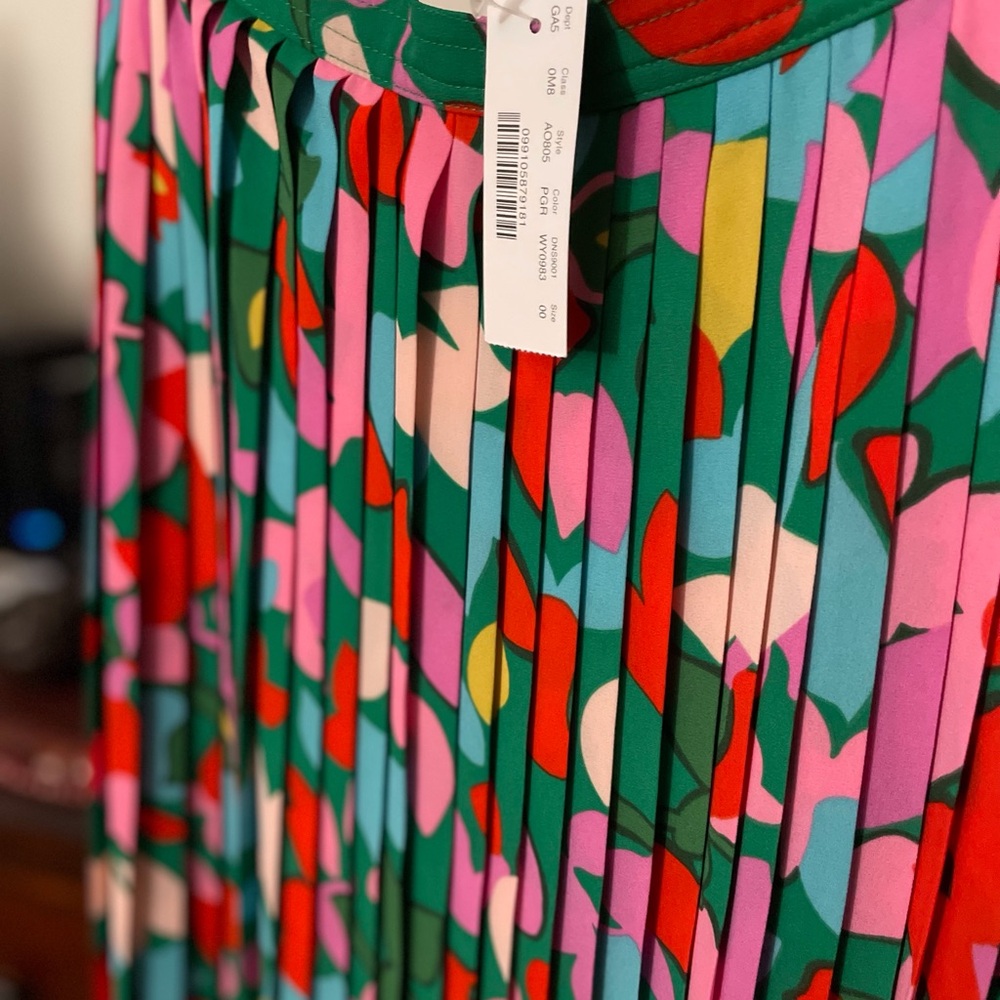 J. Crew pleated midi confetti floral skirt. - Picture 3 of 6